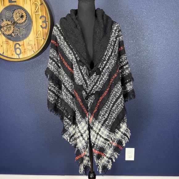 Accessory St Black and Red Plaid Blanket Shawl Ruana with Toggle Closures - Picture 1 of 6